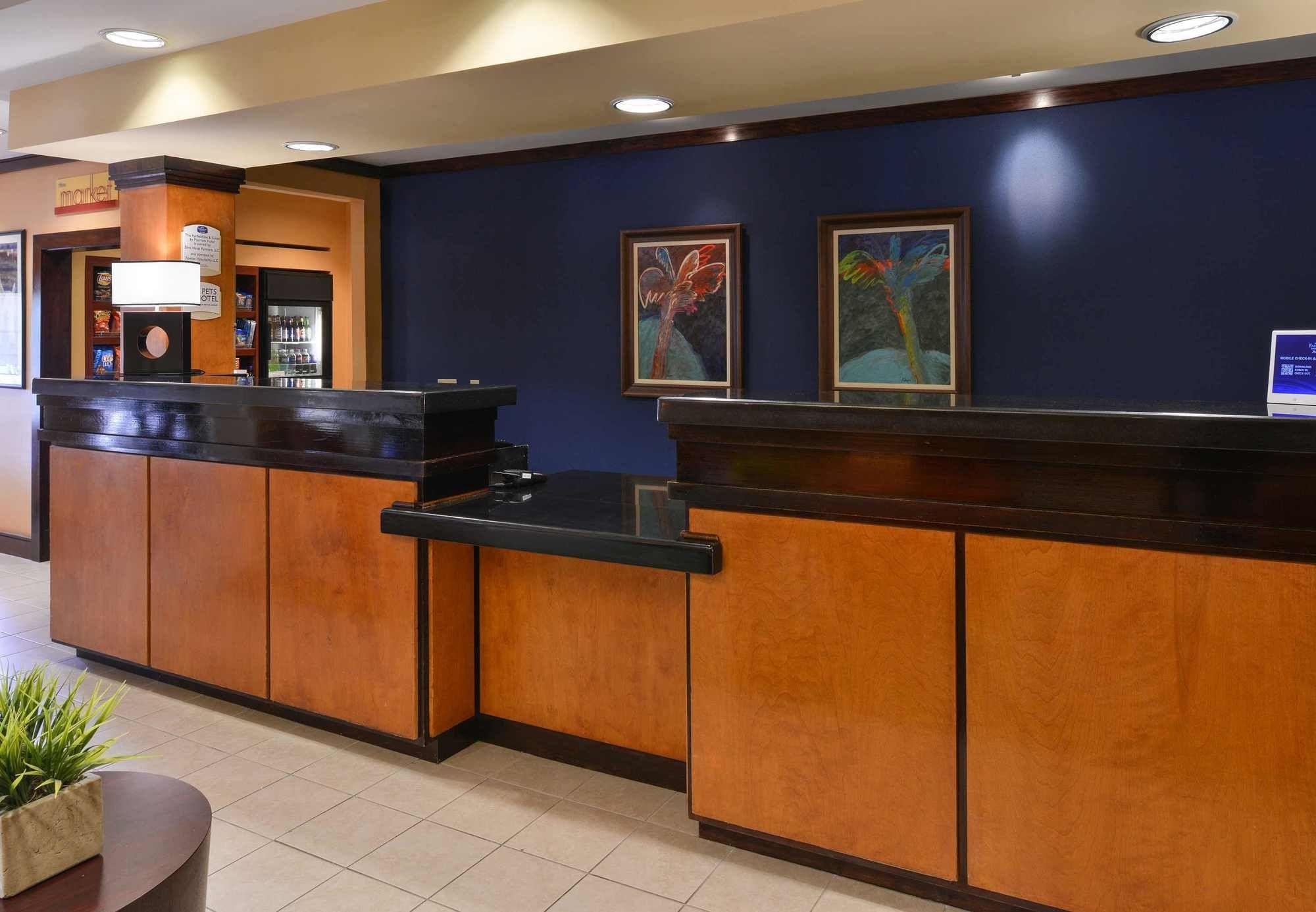 Fairfield Inn And Suites Charleston North/University Area Север Чарлстон Экстерьер фото