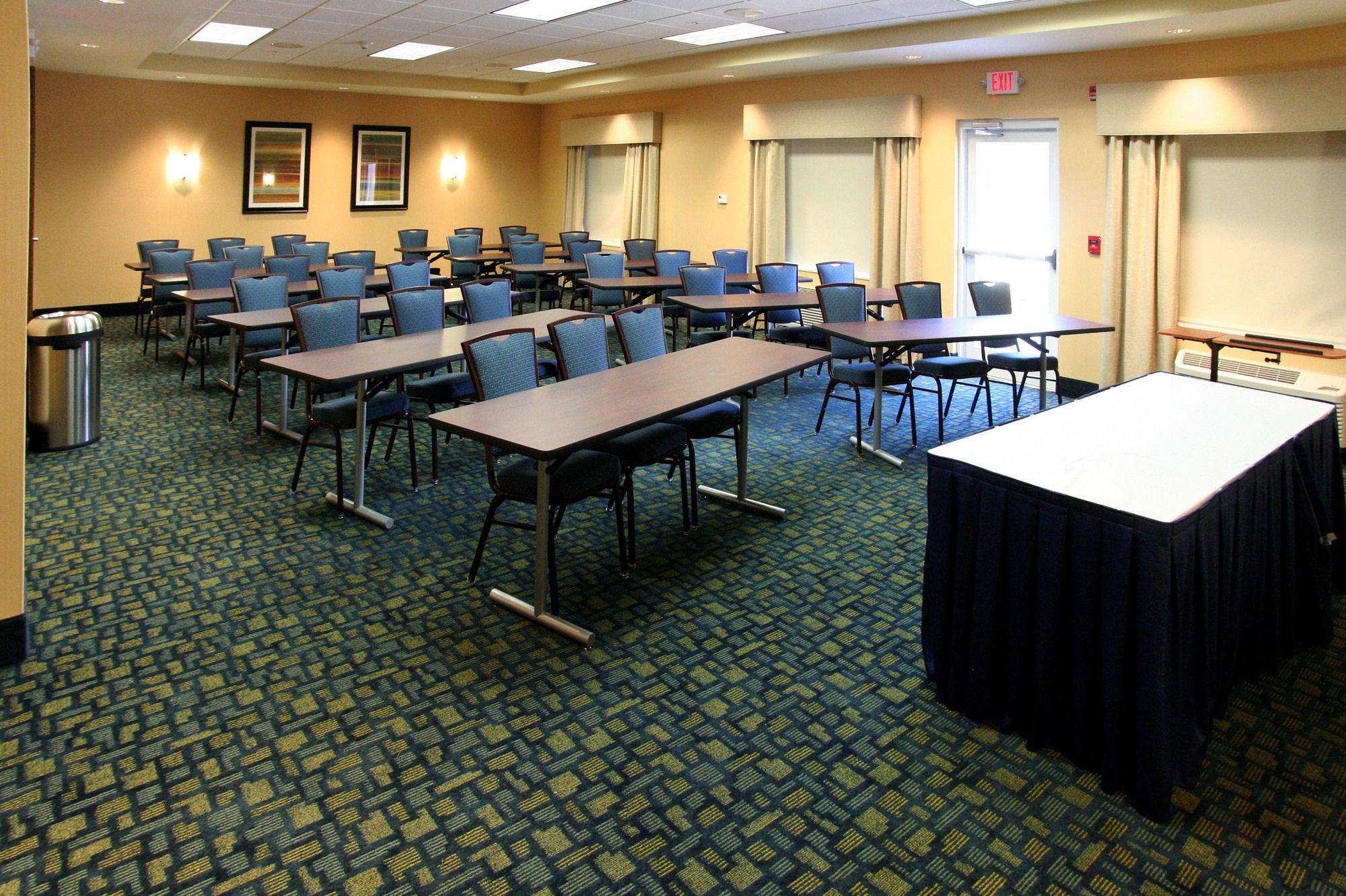 Fairfield Inn And Suites Charleston North/University Area Север Чарлстон Экстерьер фото